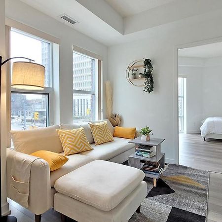 Lovely 3 Bedrooms In University Of Toronto Zewnętrze zdjęcie