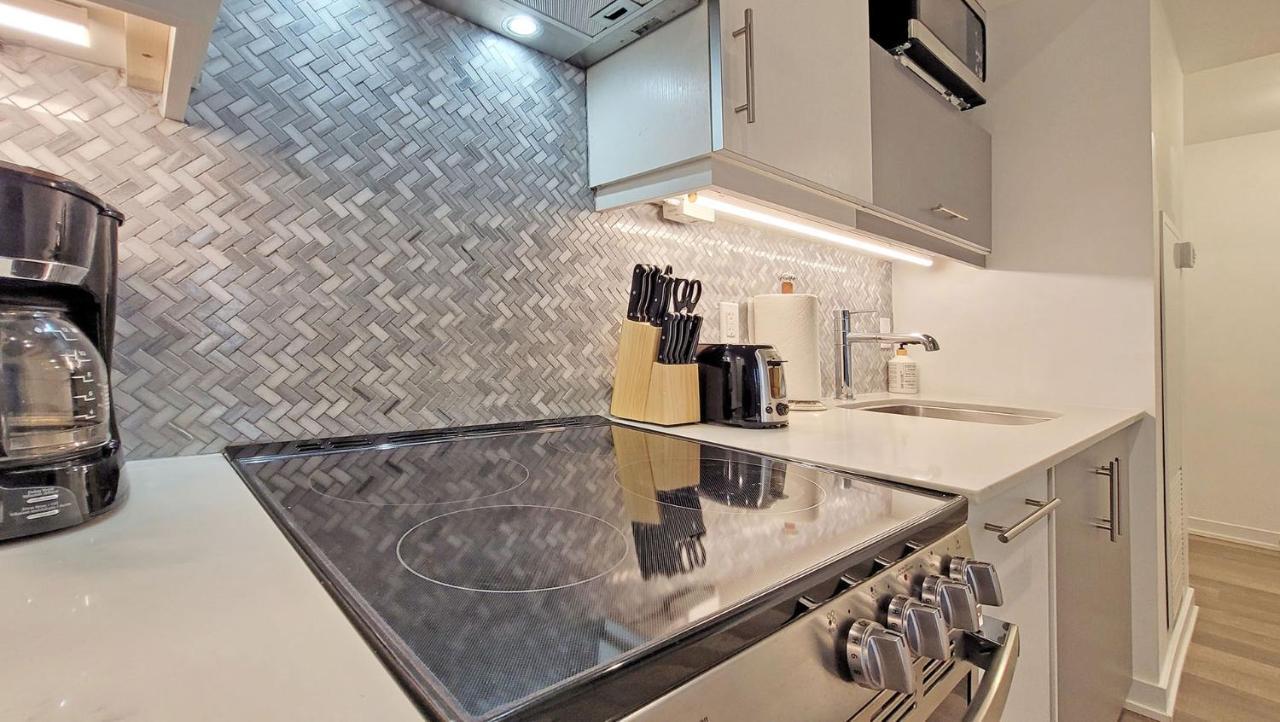 Lovely 3 Bedrooms In University Of Toronto Zewnętrze zdjęcie