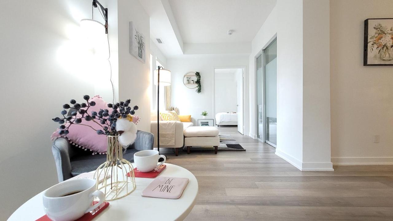 Lovely 3 Bedrooms In University Of Toronto Zewnętrze zdjęcie