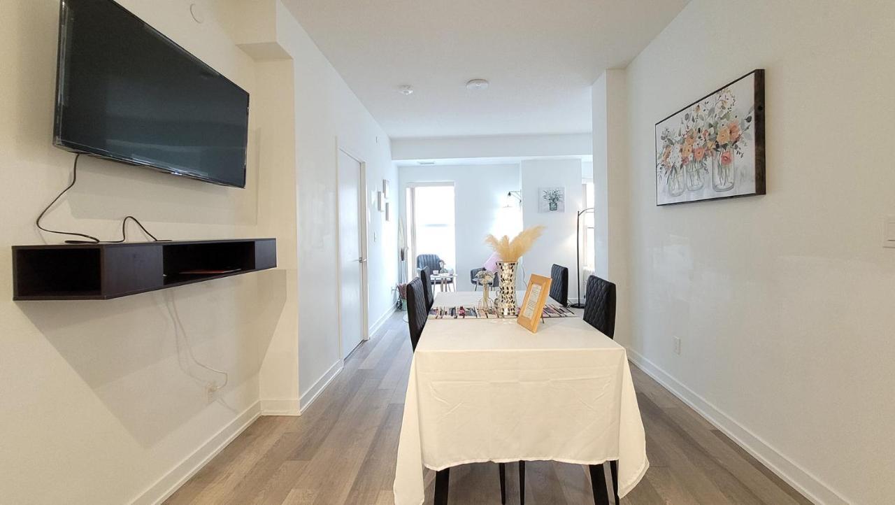 Lovely 3 Bedrooms In University Of Toronto Zewnętrze zdjęcie