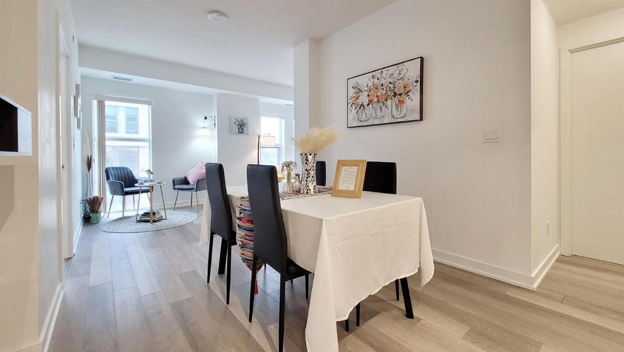 Lovely 3 Bedrooms In University Of Toronto Zewnętrze zdjęcie