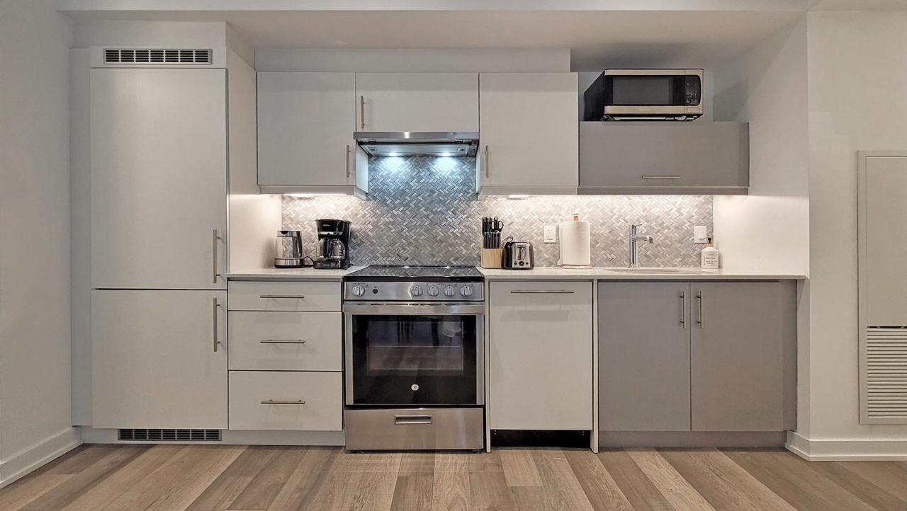 Lovely 3 Bedrooms In University Of Toronto Zewnętrze zdjęcie