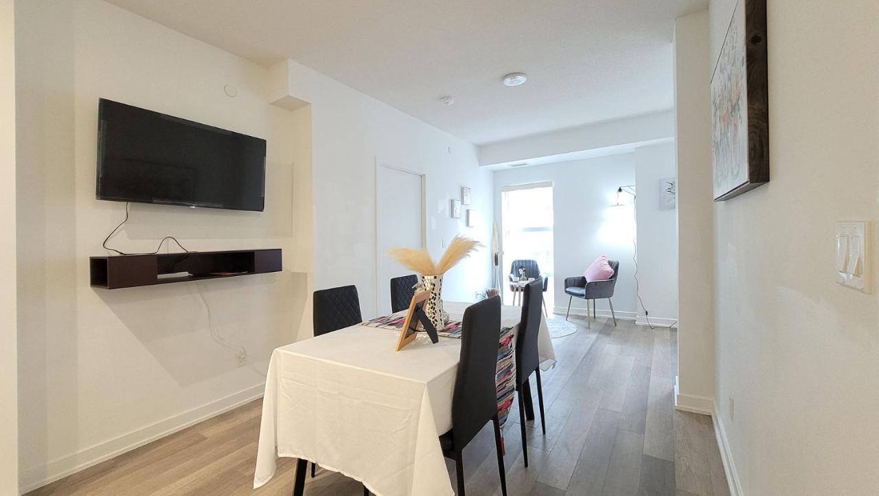 Lovely 3 Bedrooms In University Of Toronto Zewnętrze zdjęcie