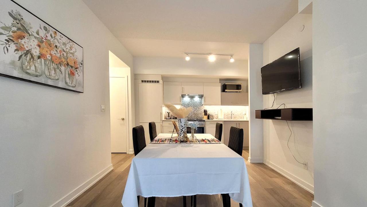 Lovely 3 Bedrooms In University Of Toronto Zewnętrze zdjęcie