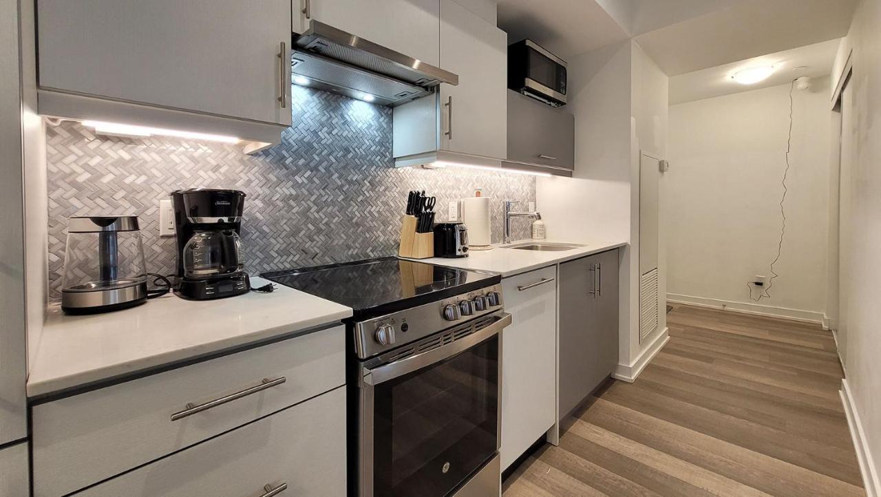 Lovely 3 Bedrooms In University Of Toronto Zewnętrze zdjęcie